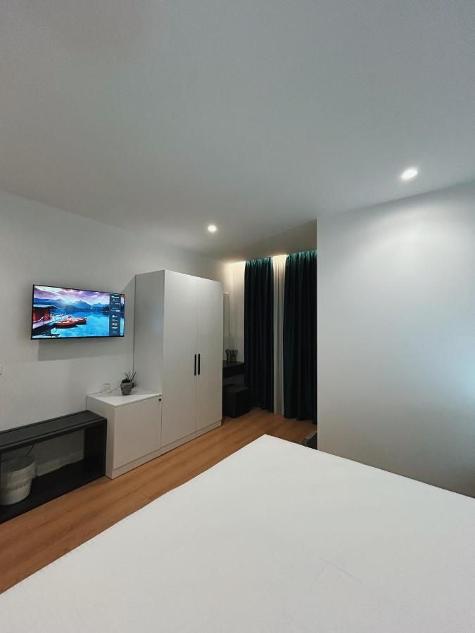 Clinton Tirana Inn Extérieur photo