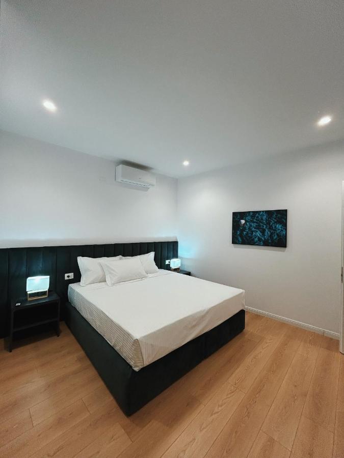 Clinton Tirana Inn Extérieur photo
