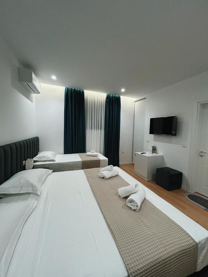 Clinton Tirana Inn Extérieur photo