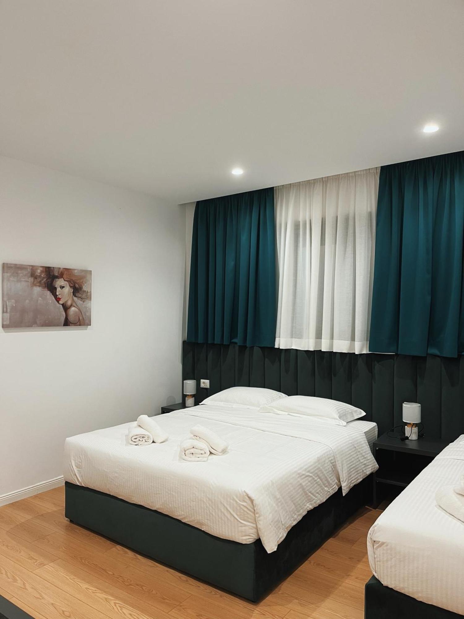 Clinton Tirana Inn Extérieur photo