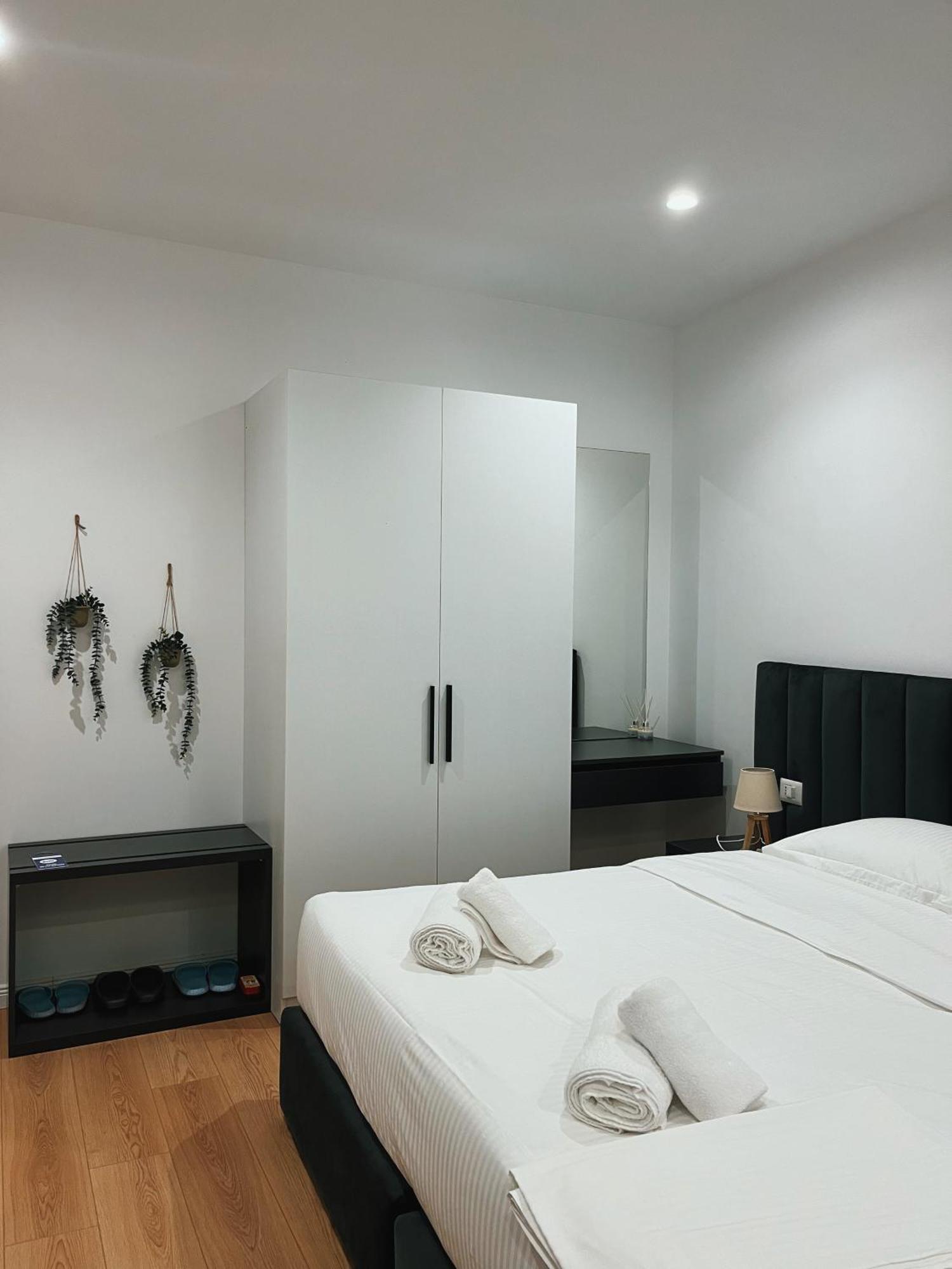 Clinton Tirana Inn Extérieur photo