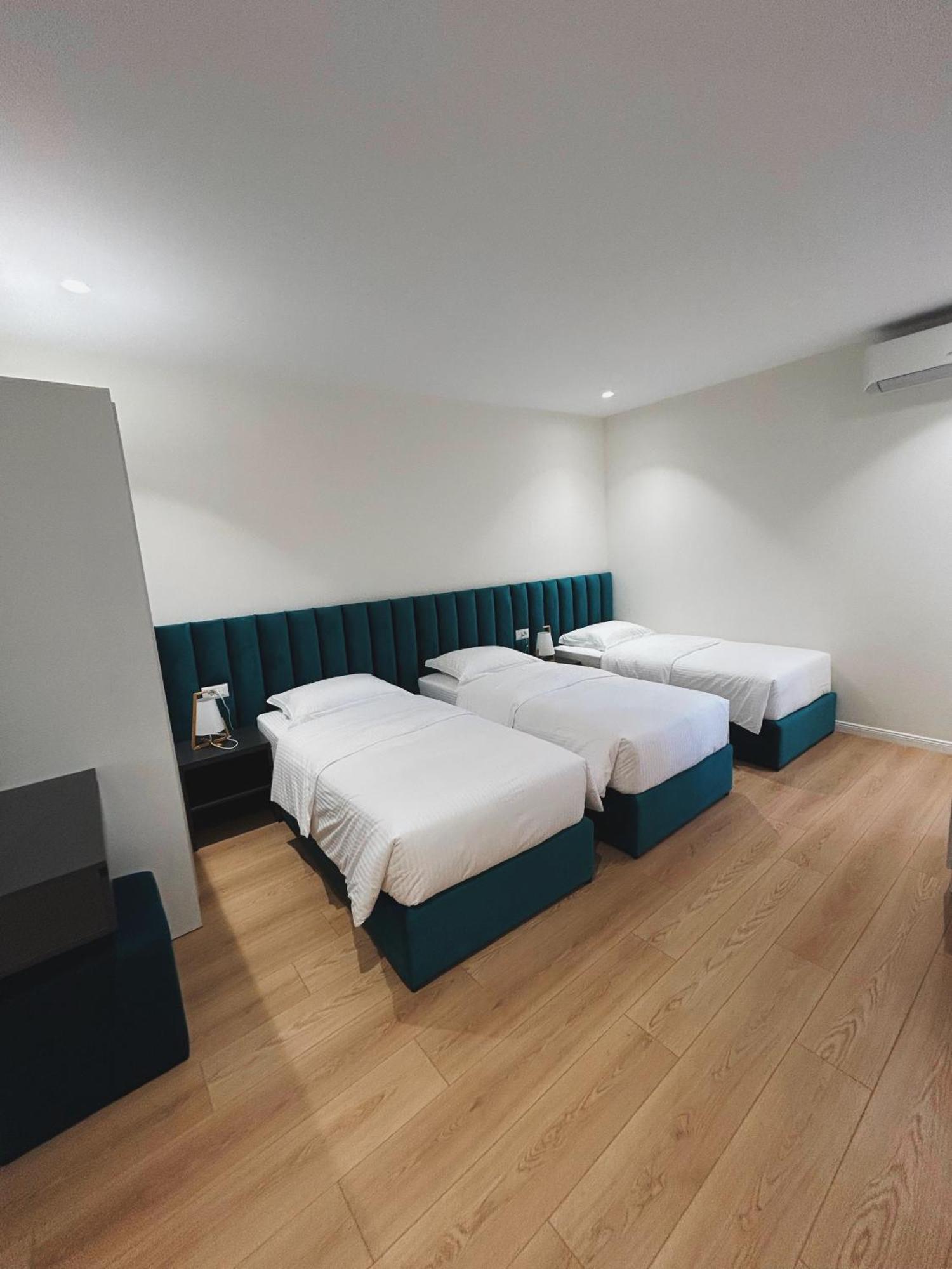 Clinton Tirana Inn Extérieur photo